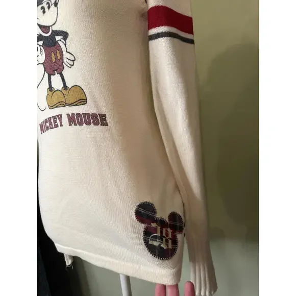 Offical Walt Disney World 28th Anniversary Vintage Hooded Sweater Cream Size S - Picture 3 of 7